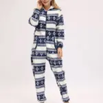 Pyjamas med snöflingor